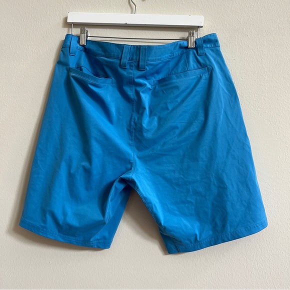 RHONE blue golf summer shorts Size 36 - Picture 2 of 2